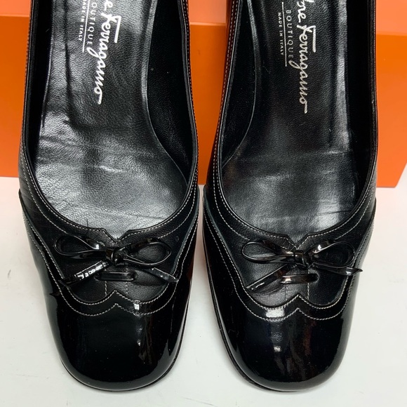 Ferragamo black calf and patent leather low heels 7.5 - Picture 7 of 13